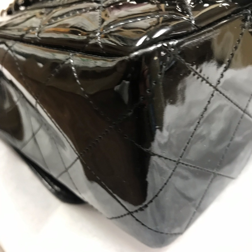 SOLD     Chanel Jumbo Patent Diamond Quilted Flap - Picture 6 of 8